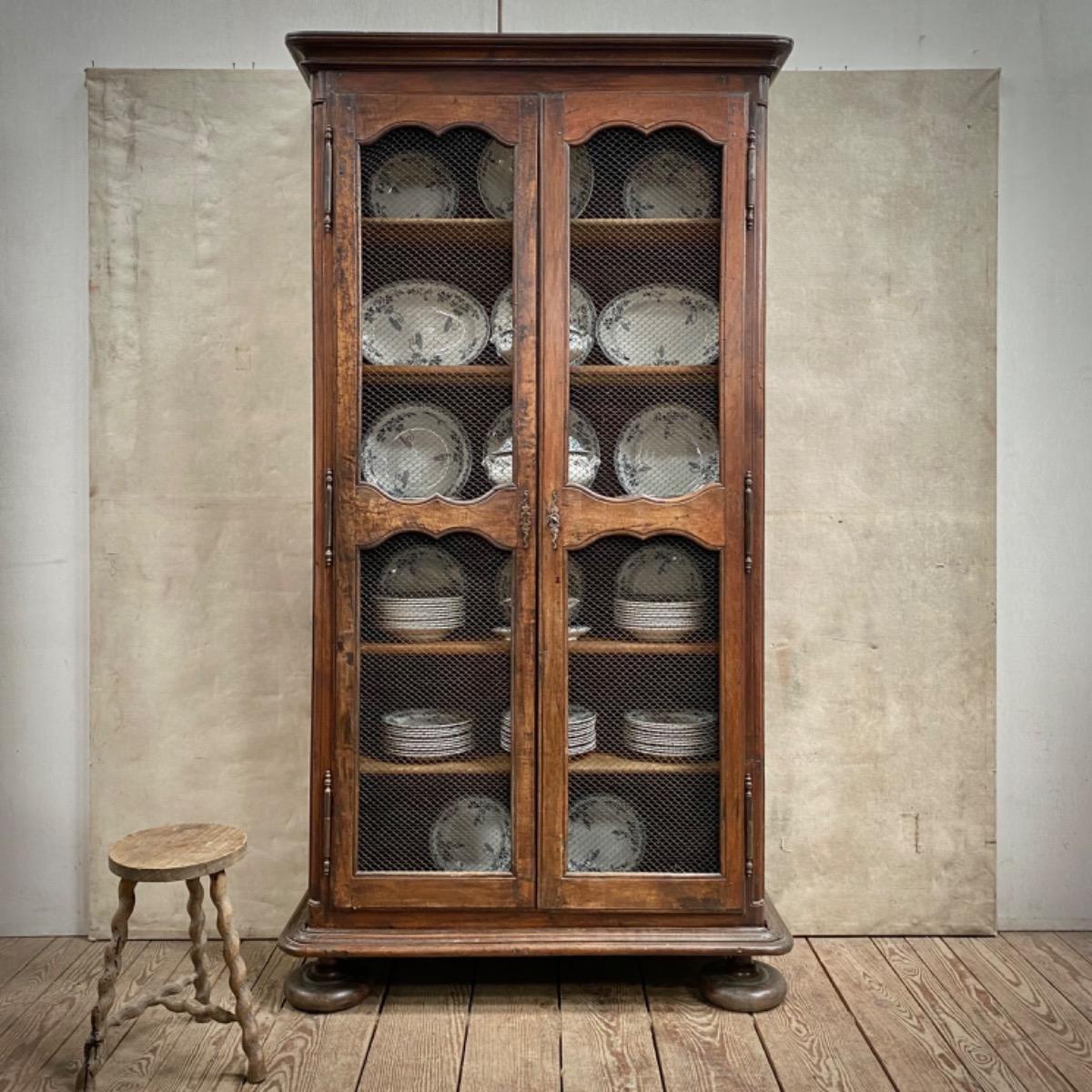 18thC cabinet or bookcase