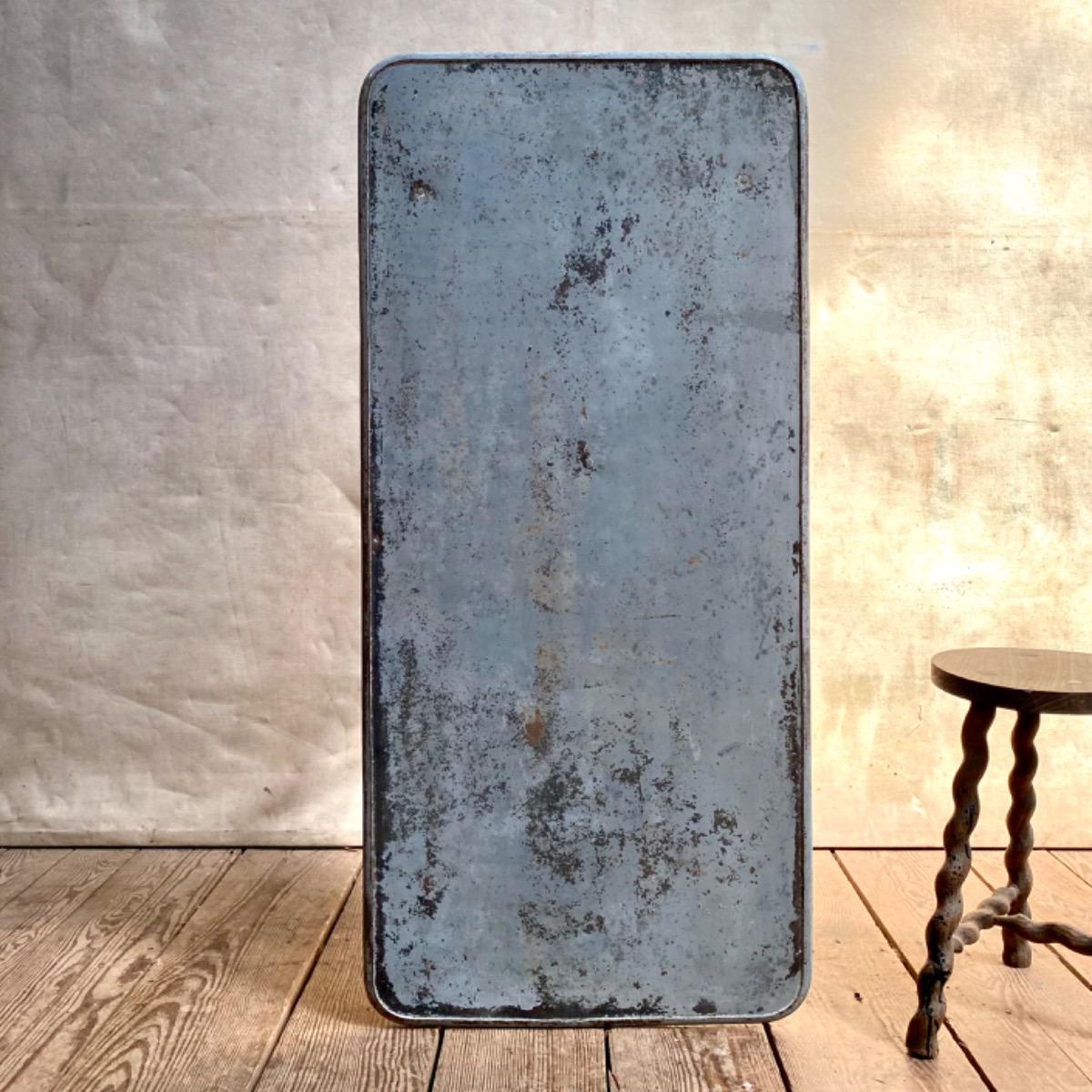 Arras table