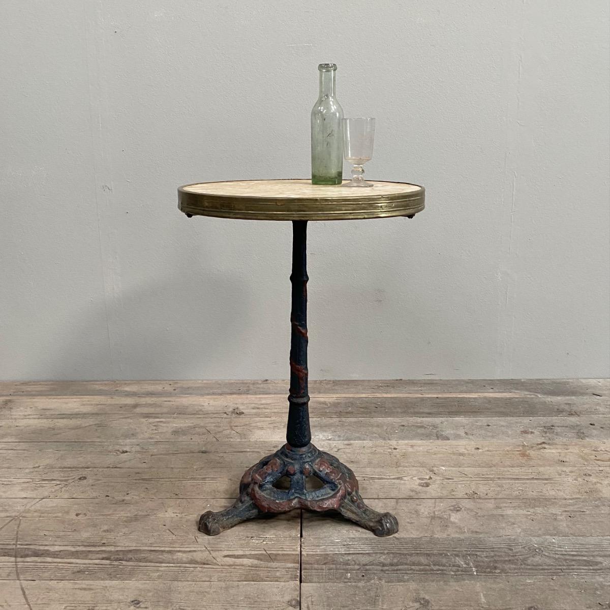 Bistro table or gueridon