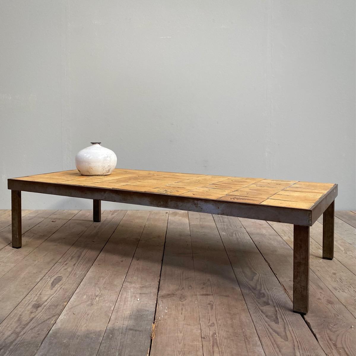 Capron coffee table