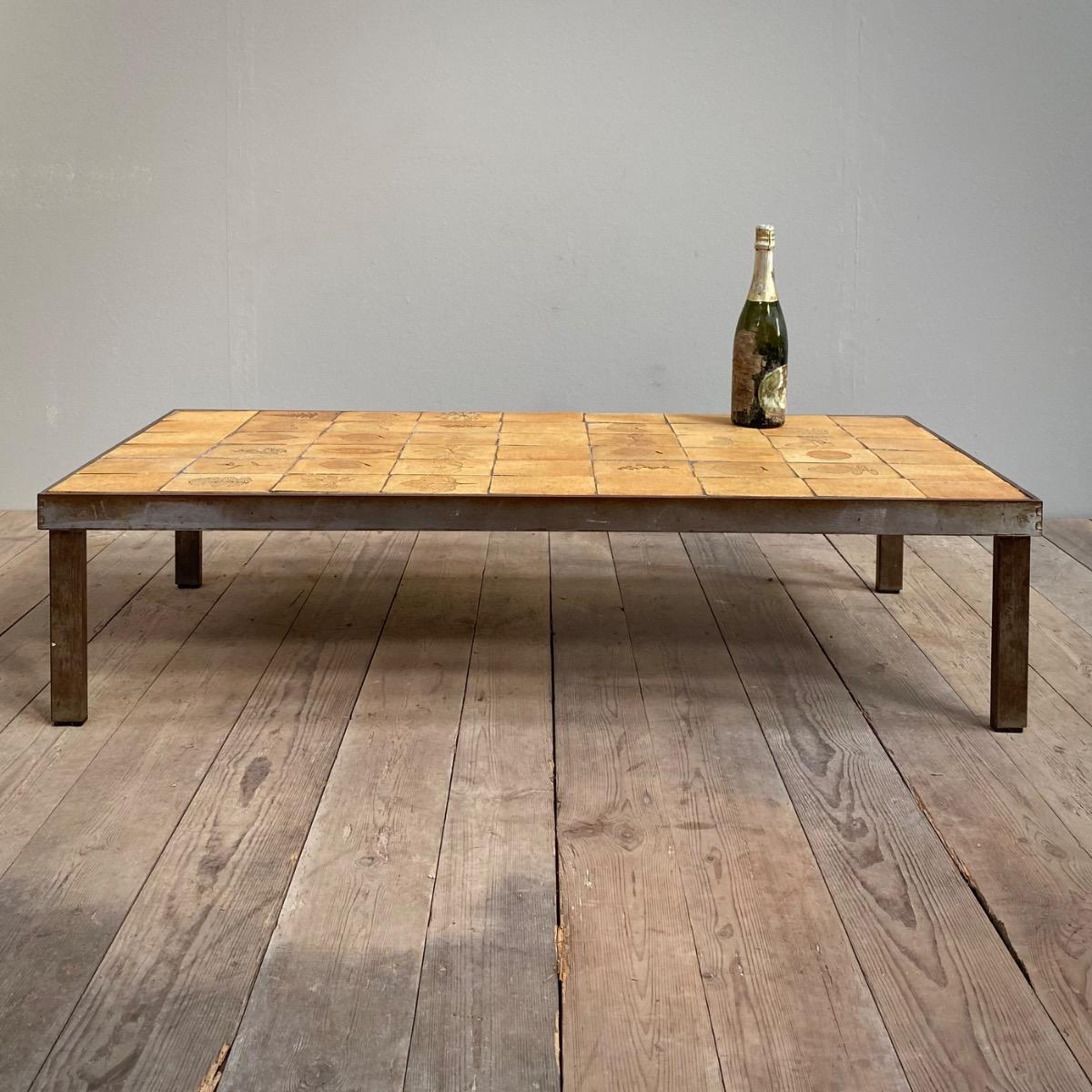 Capron coffee table