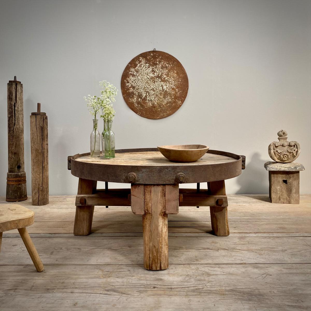 Primitive low table