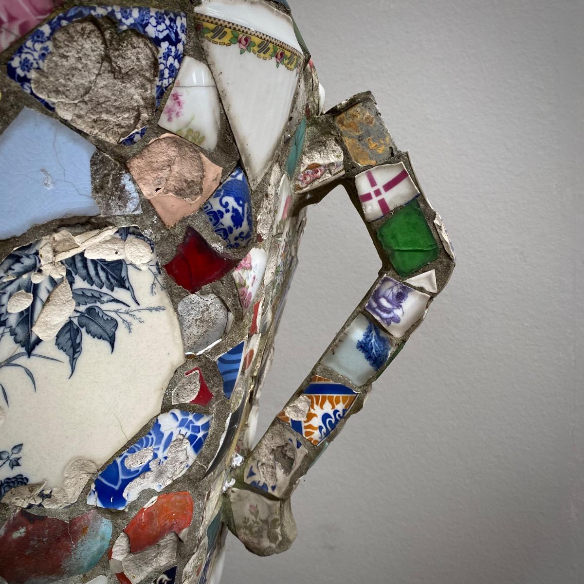 Trencadis garden vase