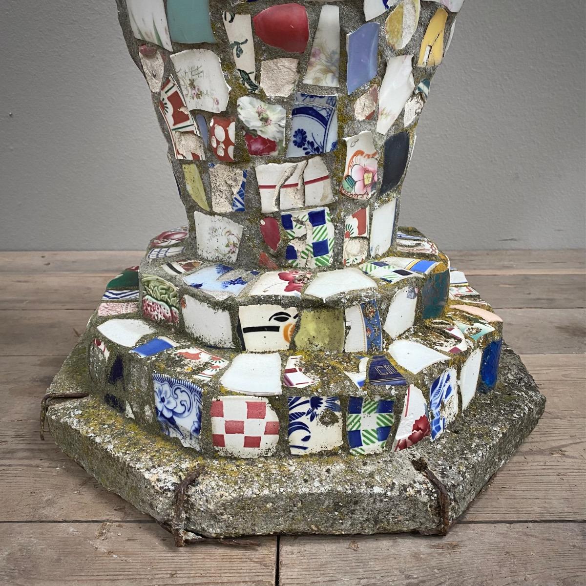 Trencadis garden vase