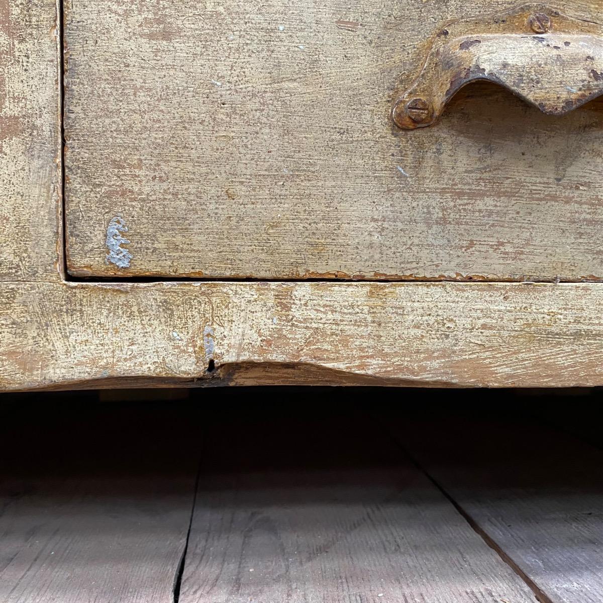 Workshop cabinet 