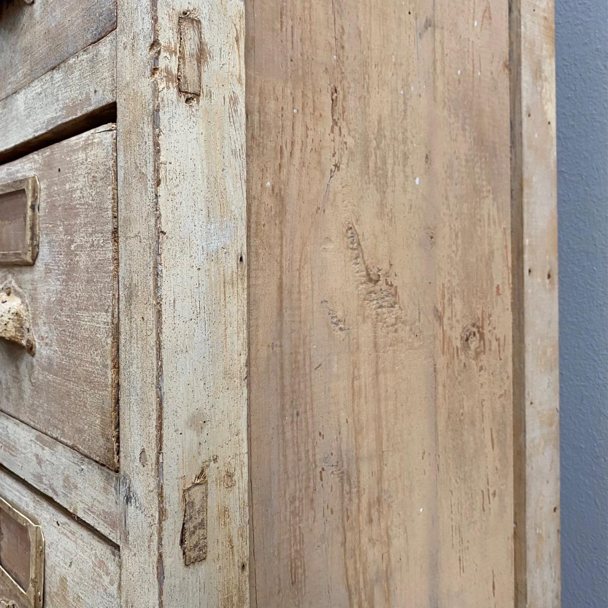 Workshop cabinet 
